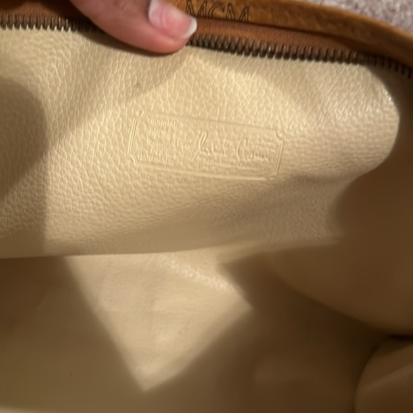 MCM Clutch - Picture 7 of 9